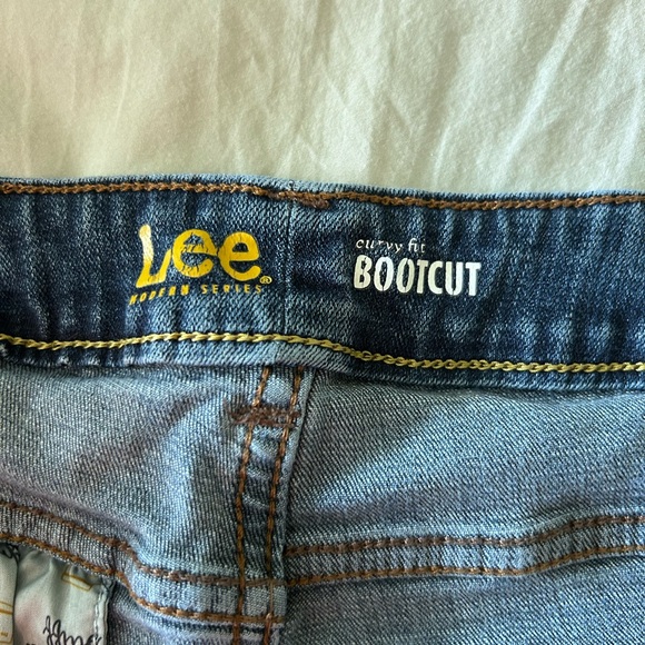 Lee Women's Series Bootcut Jeans - Classic Blue - Picture 3 of 4